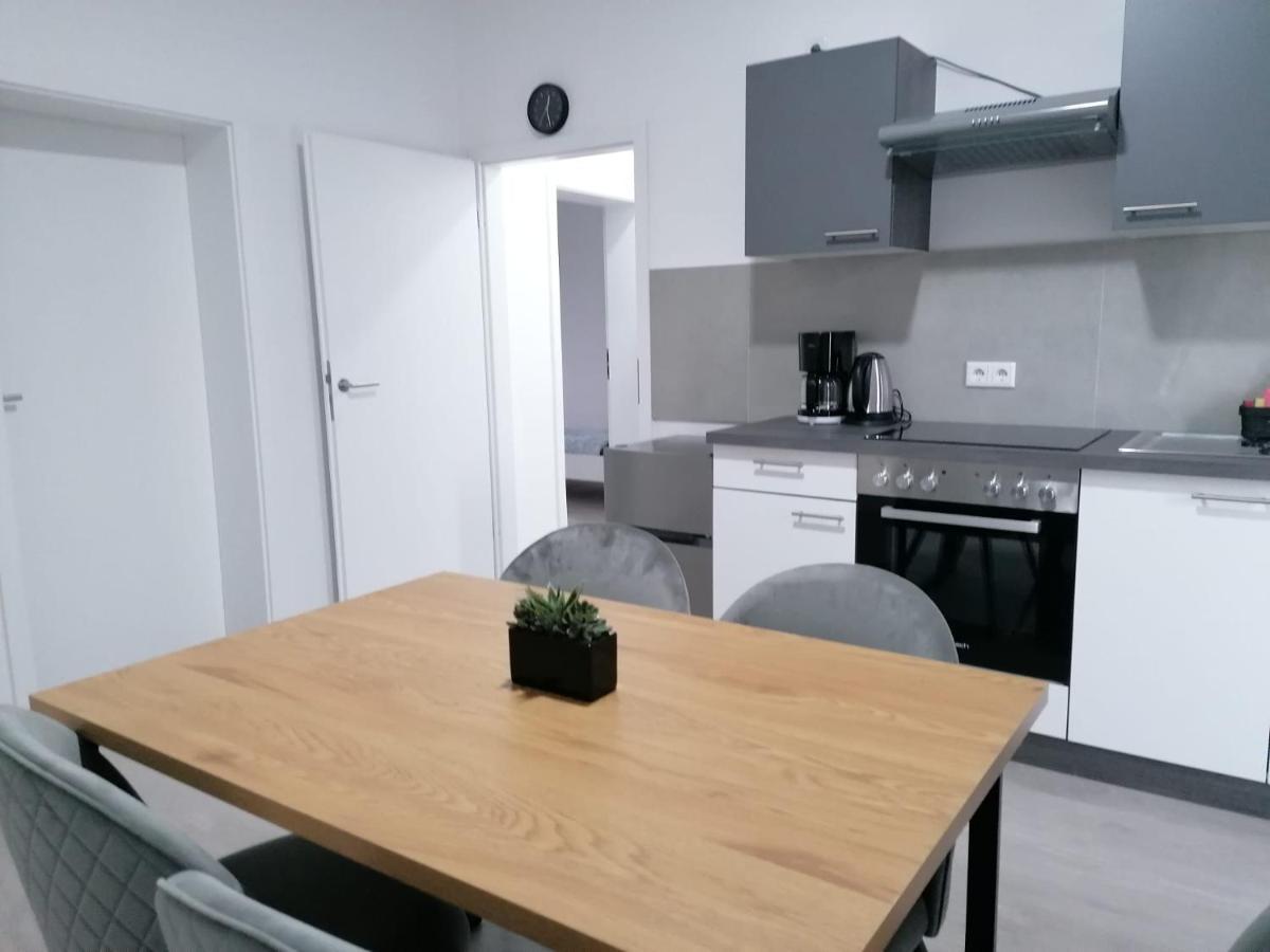Estrella24 Living Rooms Tokio Herne Bagian luar foto