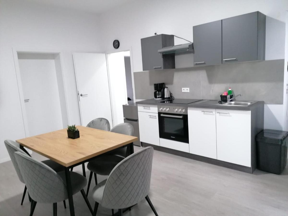 Estrella24 Living Rooms Tokio Herne Bagian luar foto