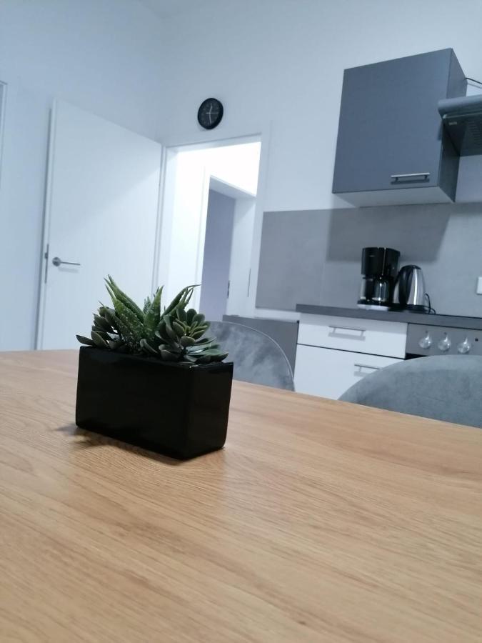 Estrella24 Living Rooms Tokio Herne Bagian luar foto