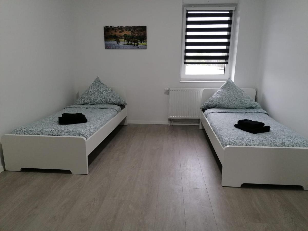 Estrella24 Living Rooms Tokio Herne Bagian luar foto