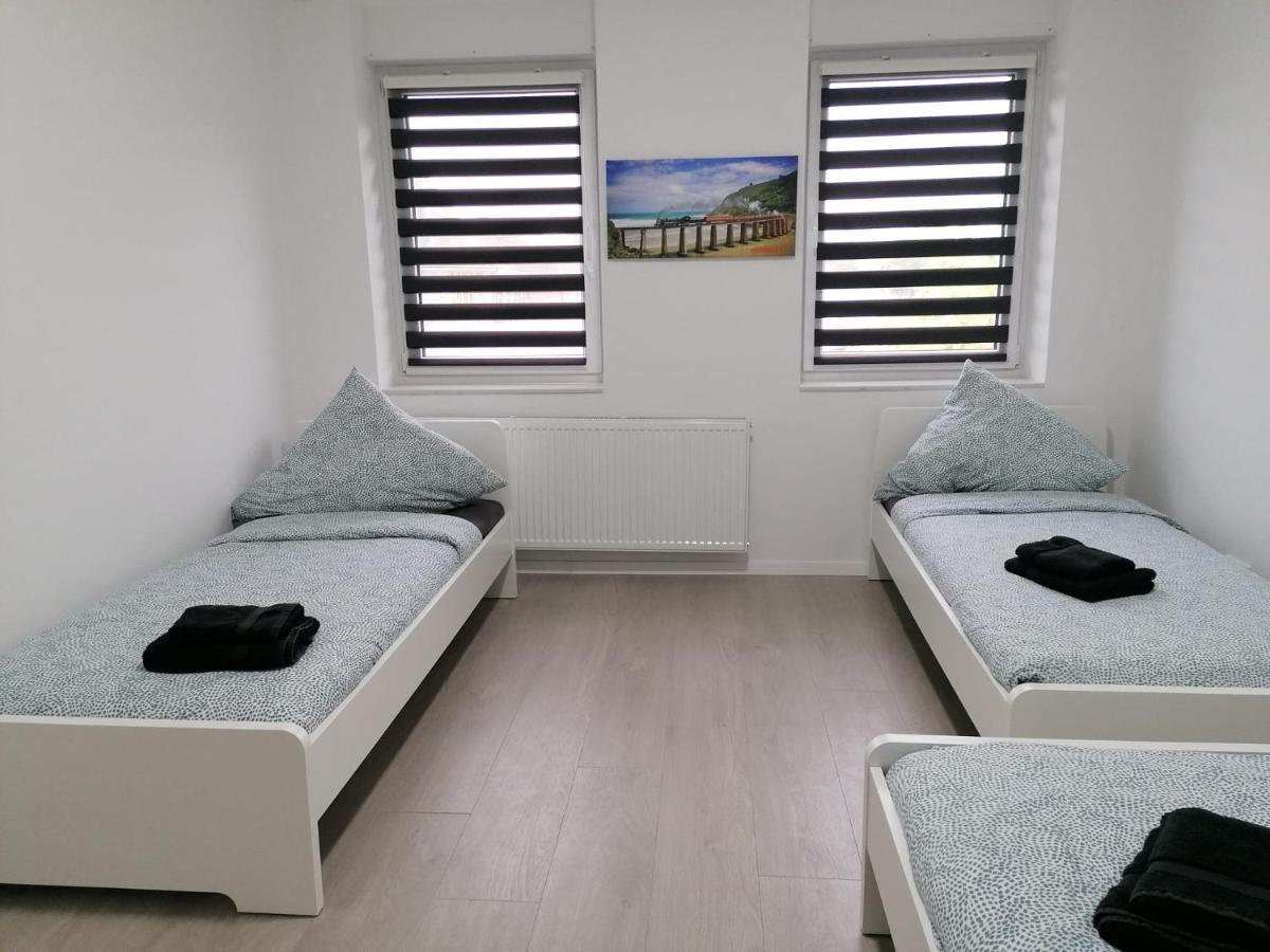 Estrella24 Living Rooms Tokio Herne Bagian luar foto